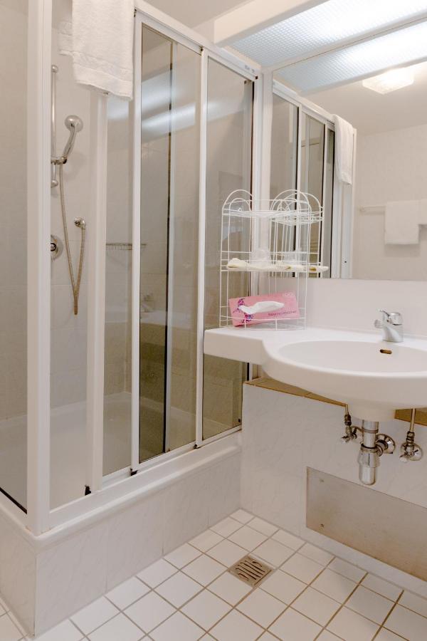 Hotel Bartholomaeus Zeitlarn Luaran gambar